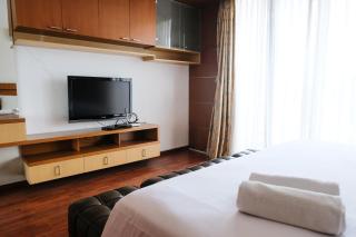 Spacious 3BR at Dago Butik Apartment By Travelio - 8