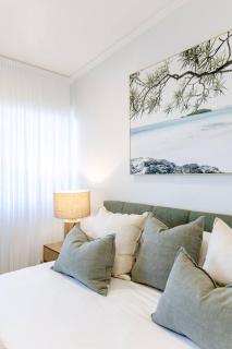 The Hamptons Lake House - Noosa Heads Luxury House - Noosa Heads - 4