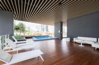 Broadbeach Luxury Seaview 2BR Apt - Gold Coast - 5