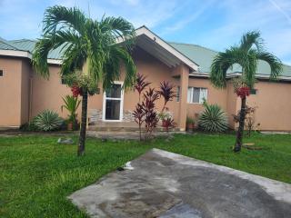 Diamond Villa - Brighton Village - 4