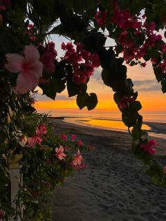 Luxury Beachfront Relaxation at The Villas North Bali - 9