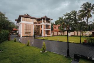 Royal Dreams Beach House - Suratakal - 1