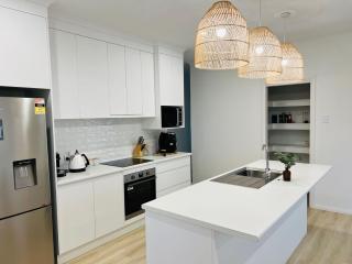 Pollie's - Pet Friendly Outside - 3