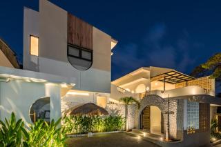 Azure Luxe Boutique Villa in Canggu- Sky View - Canggu - 6