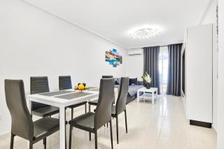 Calle Pola De Siero 38 , two bedroom apartment near Los Locos beach with large terrace and air conditioning in every room, - Torrevieja - 8