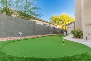Luxury Homestyle Getaway Wpool, Gym, & Office - Scottsdale - 2