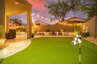 Luxury Homestyle Getaway Wpool, Gym, & Office - Scottsdale - 2