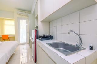Cozy Stay Studio at 3rd Floor Springlake Summarecon Bekasi Apartment By Travelio - Bekasi - 6