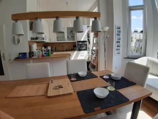 Gemütliche Wohnung mit geteiltem Essbereich am Rande des Bremer Viertel - 4