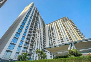 Captivating 2BR Apartment in Park Ridge Tower C , Dubai Hills Estate by Deluxe Holiday Homes - 1