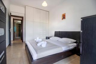 Family Home next to City Hall - 9