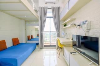 Simple and Cozy Living Studio Room Dave Apartment By Travelio - 6