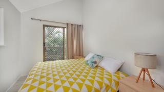 Brunswick Palms 1 - 7