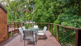 Brunswick Palms 1 - 4