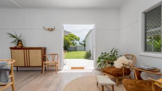 Brunswick Beach Shack - 2