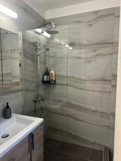 Minimal modern apartment - Atene - 1