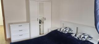 Garden Apartment, free private garage parking - 7