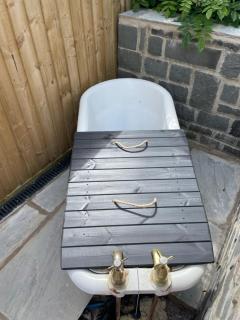 Garden Retreat Wales - Llandowror - 4