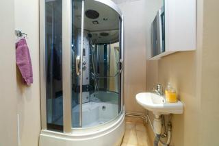 Classic 3-Bedroom in Riga - 6