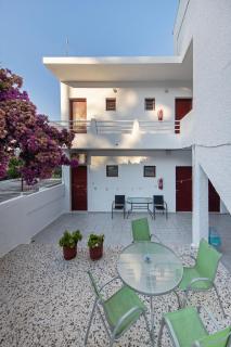 Nikos Rooms - Votsi - 2