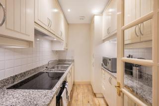 Beautiful 2-Bed Apartment in Knightsbridge - Next to Hyde Park & Harrods - 2