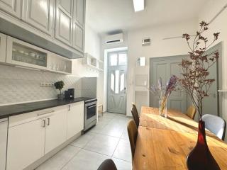 Come On Inn apartment in the city center 3 BR - 5