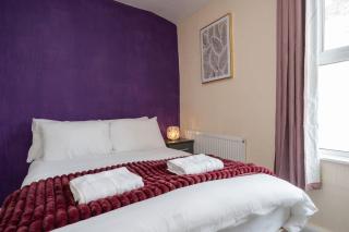 Stunning 5 bedroom home Wirral Birkenhead Sleeps 9- Free Parking-5G Internet - Birkenhead - 7
