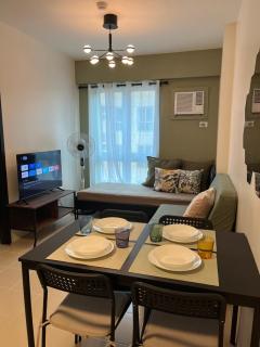 The Rochester, Bridgeview Tower - 1BR Apartment - Manila - 0