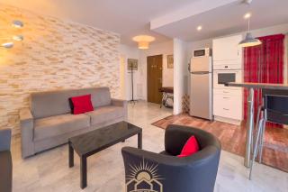 LE SURCOUF Appartement by 4 By SUNSET - Le Cannet - 5