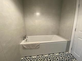 Young House - Gracefield - 5