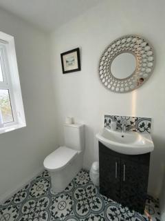 Young House - Gracefield - 4