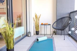 Design Apartment - Balcony, Free Parking, Yoga, 10 mins to center, by Gravity Prague - Praga - 7