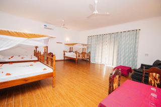 Zanzibar Kivinjeni Beach Bungalows - Mfumbwi - 5