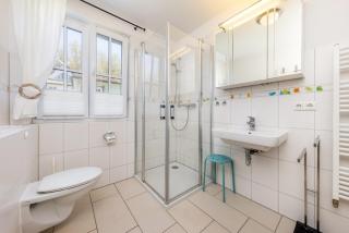Reet-Hus Hanbutt - 5