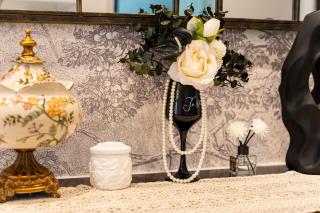 Shanghai Hills & Well-Time French Retro Suite near Bund and Line 2 East Nanjing Rd - 7