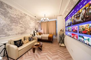 Shanghai Hills & Well-Time French Retro Suite near Bund and Line 2 East Nanjing Rd - 4