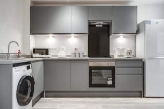 Westminster Park Luxury One Bed Apartment with free parking - Liverpool - 3