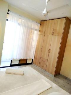 Flashy 1 bedroom Apartment - Mombasa - 5