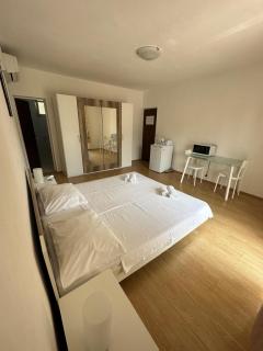 Apartments and rooms Velada - 7
