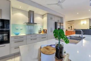 Unrivalled, Sublime and Simply Superb Sub-Penthouse - 8