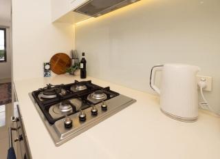 Large and Lovely Waterfront 1 bedroom apartment - 3