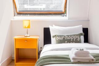 magnificent 3BR Apt with Balcony - Londra - 6