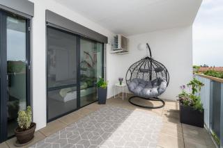 Fully equipped Apartments with Terraces, Free garage parking, Netflix & AC - by Apartmány Šlapanice cz - Šlapanice - 6