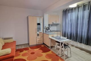 Carmen-Silva Studios Nr 2 - 7