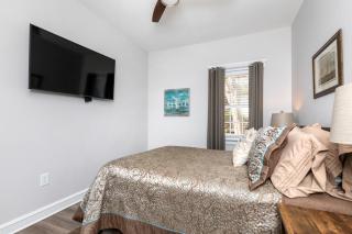2 Bedroom Tiny House in Deltaville - Deltaville - 2