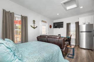 Luxury Studio Guesthouse, Walk to Museum, Boat Parking - 6