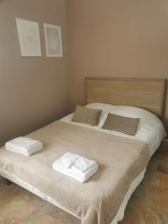 Appartement 3 , DISNEYLAND - PARKING GRATUIT - MAISON DES PLATANES - Meaux - 0