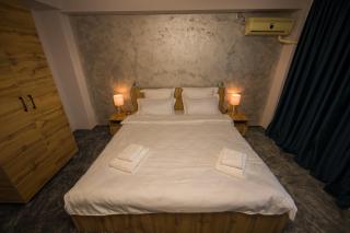 Hotel Imperium & Pool - 5