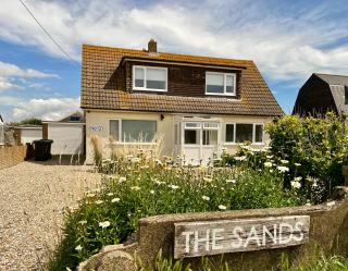 Pass the Keys The Sands Superb Newly Refurbished Beach Home - Rye - 0