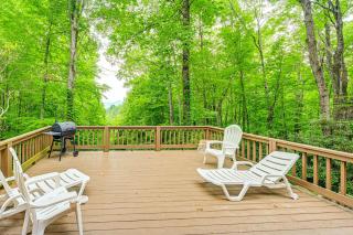 Smoky Mountain Cabin with Fire Pit and Stunning Views! - Andrews - 8